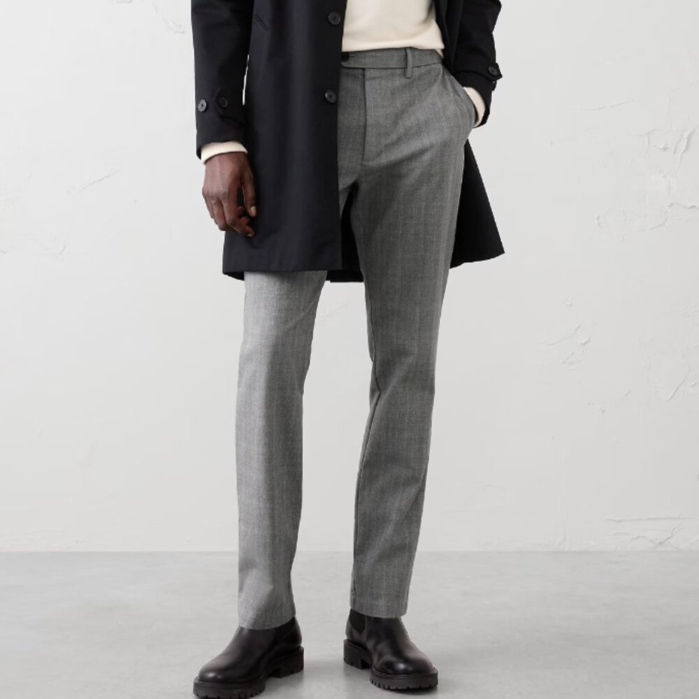 Banana Republic Slim-Fit Tapered Pant, Grey Glen Plaid, 30Wx30L, EUC